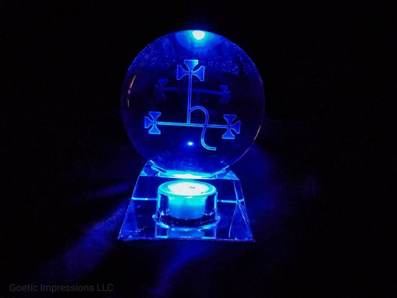 Lilith Crystal Ball with stand image 5