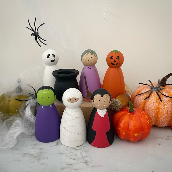 Halloween Peg Dolls small world pretend play wooden toys pumpkin frankenstein witch ghost mummy Halloween gifts for children