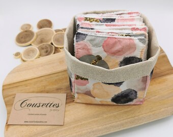 Washable makeup remover wipes and its storage pouch, zero waste, French and artisanal manufacture. Cousettes by Audrey.