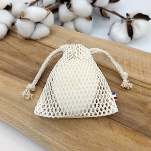 Net pocket for solid soap