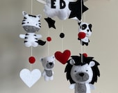Black&White Baby mobile with animals, Munari nursery with monochrome panda, zebra, leon, bear, montessori crib mobile, monochrome cot mobile