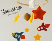 Baby mobile with spaceship, planet, rocket, stars, Nursery mobile, Crib mobile for newborn / Űrhajós kiságyforgó, bolygóval, csillagokkal