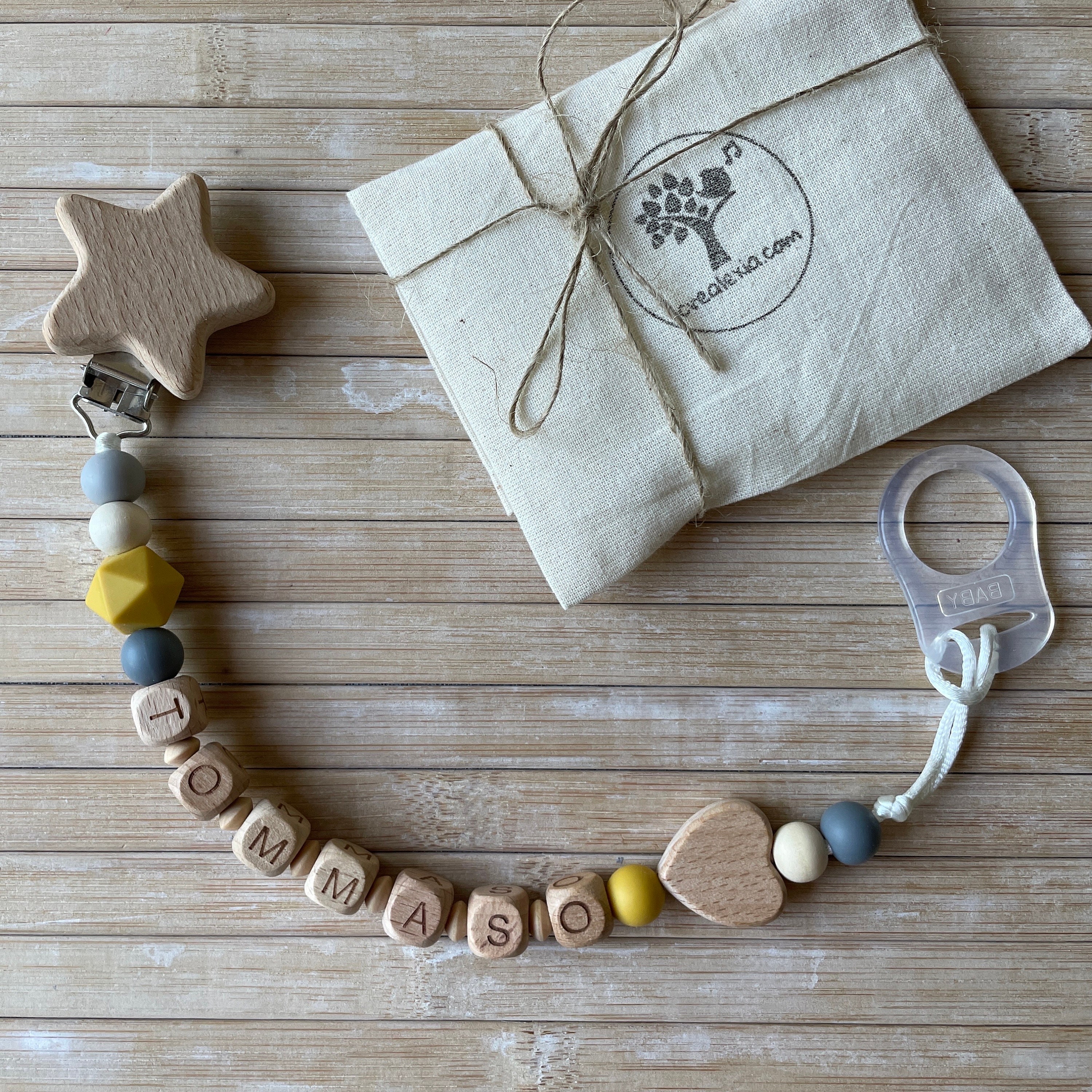 Catenella Portaciuccio Personalizzata - 2 Pezzi, In Legno E Cotone, Per Bambini