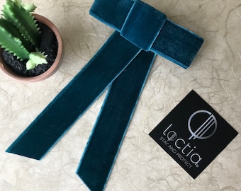 Loctia lined no slip teal velvet medium barrette hair clip bow. Great for fine hair too