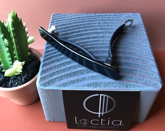 Loctia lined no slip black medium barrette hair clip good for fine hair