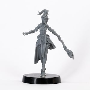 Spring Eladrin Fey 3D Printed Tabletop RPG Mini UNPAINTED