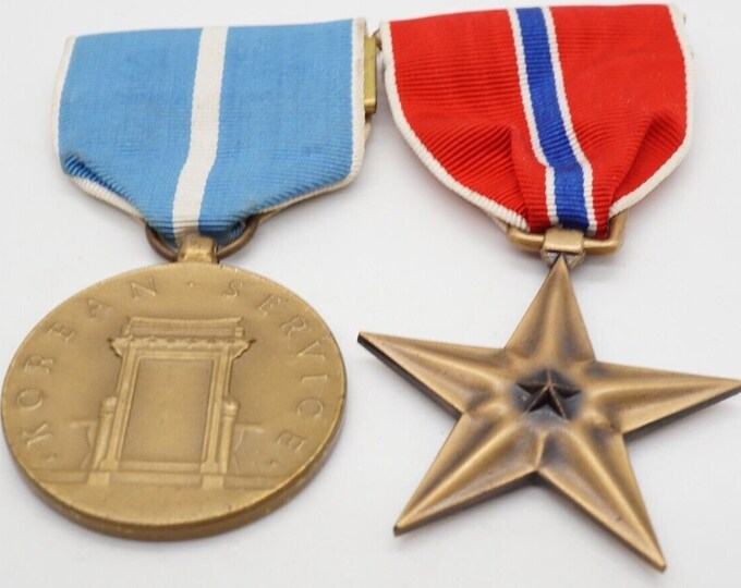 Lot of 2 WW2 BRONZE STAR & Korean War Service Medals Wwii Military