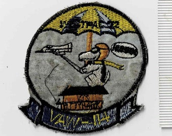 Vietnam War SNOOPY Uss Kitty Hawk Cv-63 1972 VAW-114 Cva Us Navy Aircraft Carrier Shoulder Patch Quilt Nam Div