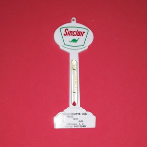 Rare 1960s SINCLAIR THERMOMETER Gas Station Advertising Oil Sign Pole Highmore SD Vintage