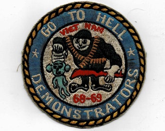 Large Vietnam War GO To HELL Demonstrators - Military Shoulder Patch Us Quilt Nam Div