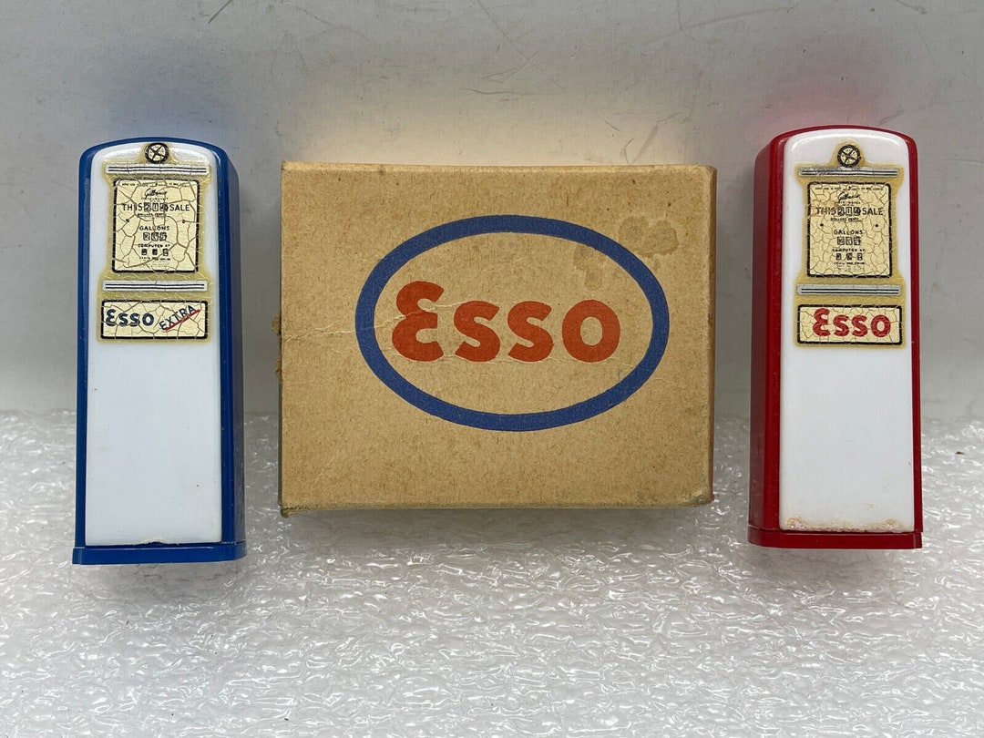 Rare 1950s ESSO Salt & Pepper Shakers W/ Orig Box Service Gas Pump