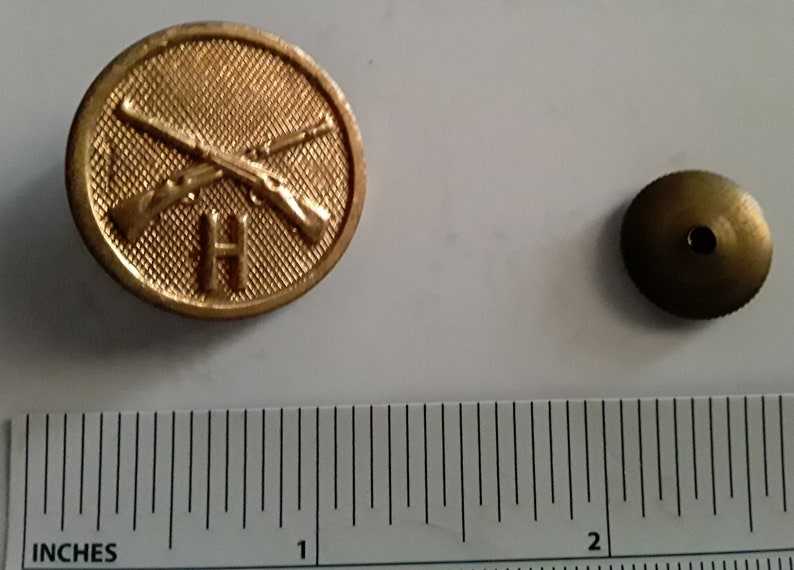 Orig WW1 INFANTRY Co H US Army Corps Collar Screw Post w Nut Wwi AEF Badge Military Vintage
