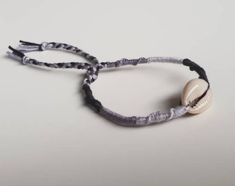 Brazilian cowrie shell bracelet (several colors available)