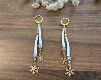 Dentalium Huggies Labradorite Crystal Indigenous Owned Shops Yup’ik Alaska Native Beadwork Inuit Jewelry Bougie Native Earrings Alaskan