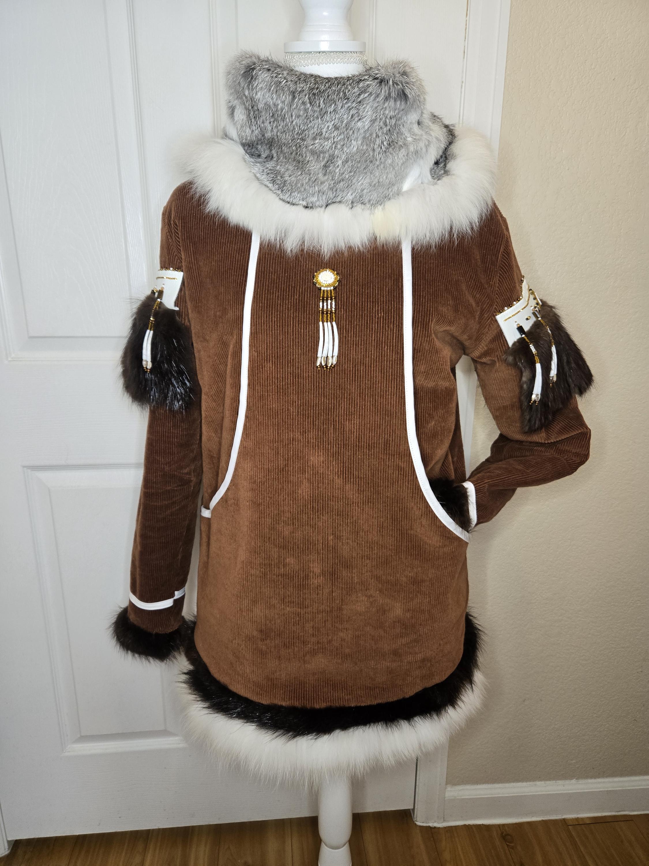 Tenue Manteau Inuit Traditionnel Eskimo Costume Canada