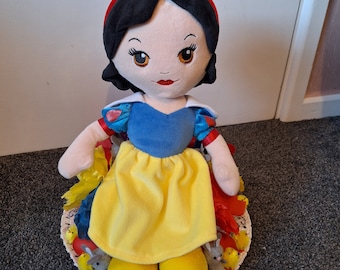 Easter bonnet Snow White themed - NEXT DAY DELIVERY
