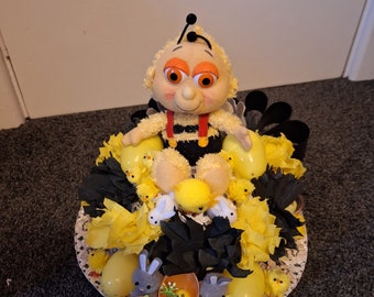 Easter bonnet Bee themed- NEXT DAY DELIVERY