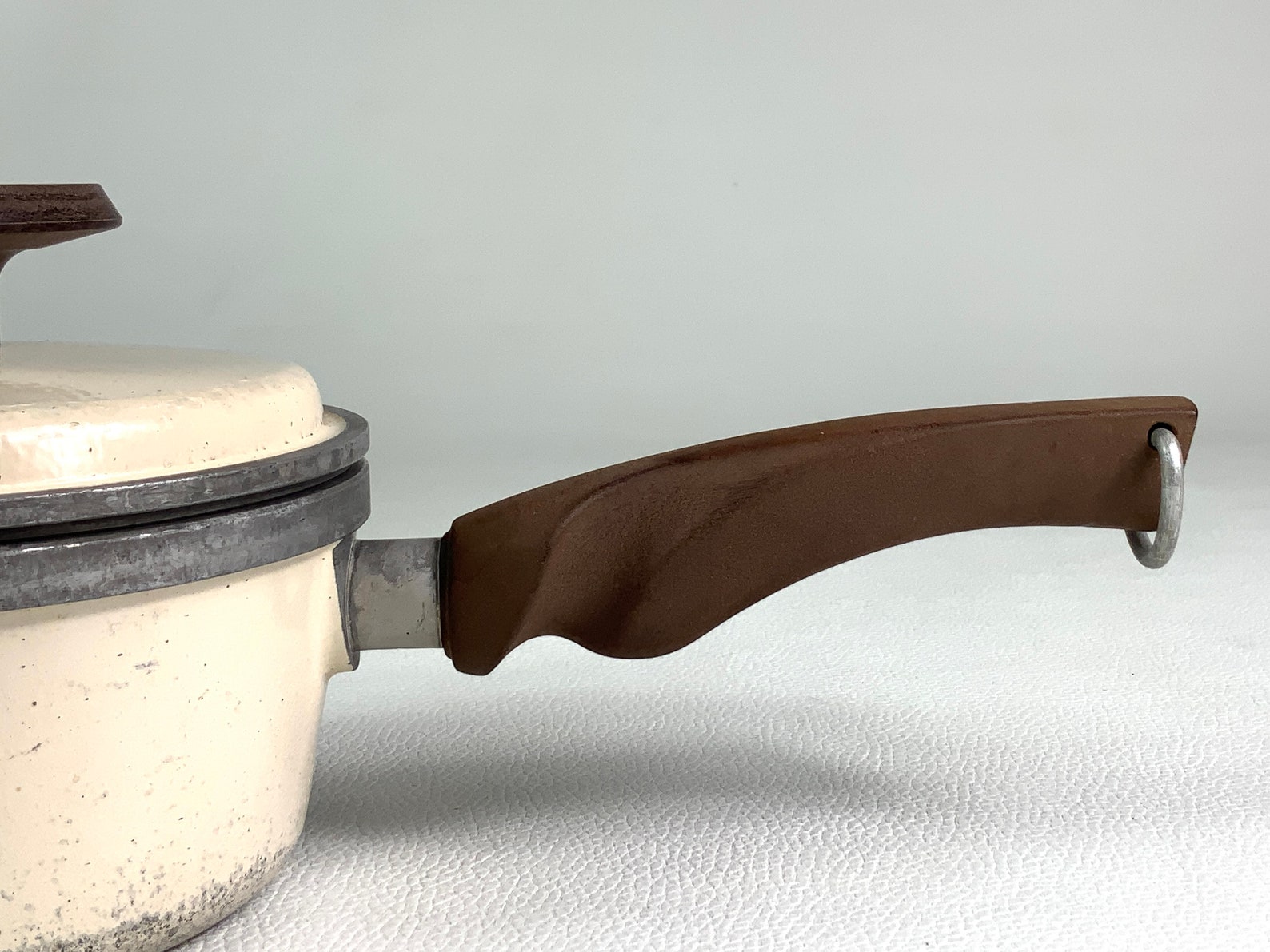 1940 Vintage Wear Ever Waterless Cooking Pot Ivory Cream Wood Etsy