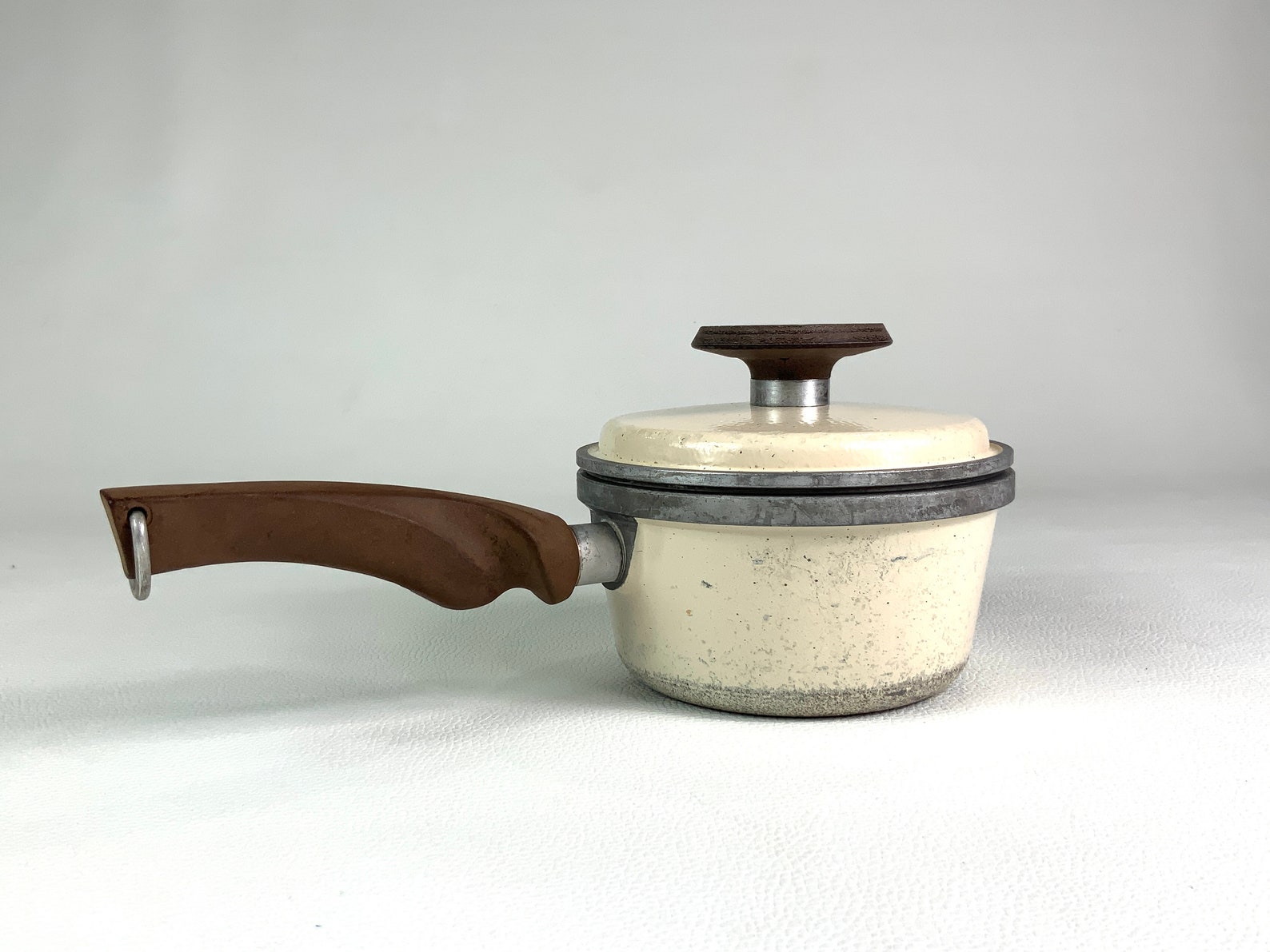1940 Vintage Wear Ever Waterless Cooking Pot Ivory Cream Wood Etsy