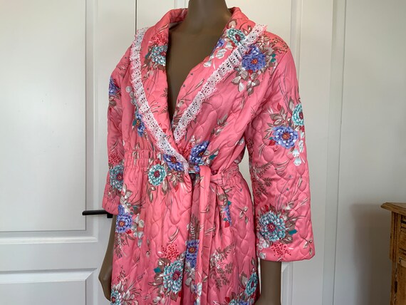 Vintage Quilted Floral Robe / Housecoat, Salmon Pi