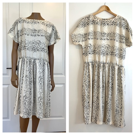 Black and White (Ivory) Day Dress, Large/XL