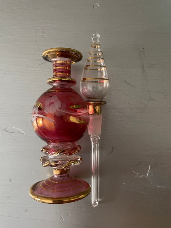 Egyptian red pink crystal perfume bottle gold tri… - image 3