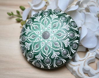 Mandala stone hand-painted, artificial stone, mandala art, dot art mandala, unique, dot painting, table decoration, glitter