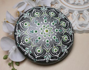 Hand-painted mandala stone, artificial stone, mandala art, dot art mandala, unique piece, dot painting, table decoration