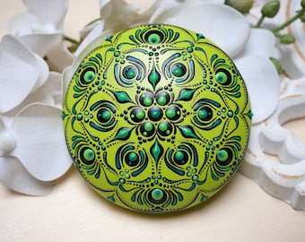 Mandala stone | Painted stones | Colorful decoration | Meditation stone | Dot painting | Hand-painted decorative stones | Rock painting | Decor