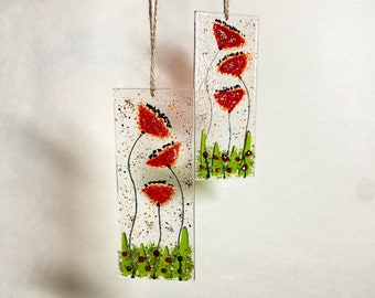 Fused Glass Poppy Suncatcher: Hand-Painted Floral Window Decoration