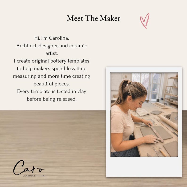 Może przedstawiać: Obraz z tekstem "Meet The Maker" i r&oacute;żowym sercem. Tekst brzmi: "Cześć, jestem Carolina. Architekt, projektant i artysta ceramik. Tworzę oryginalne szablony do ceramiki... Każdy szablon jest testowany w glinie przed wydaniem."