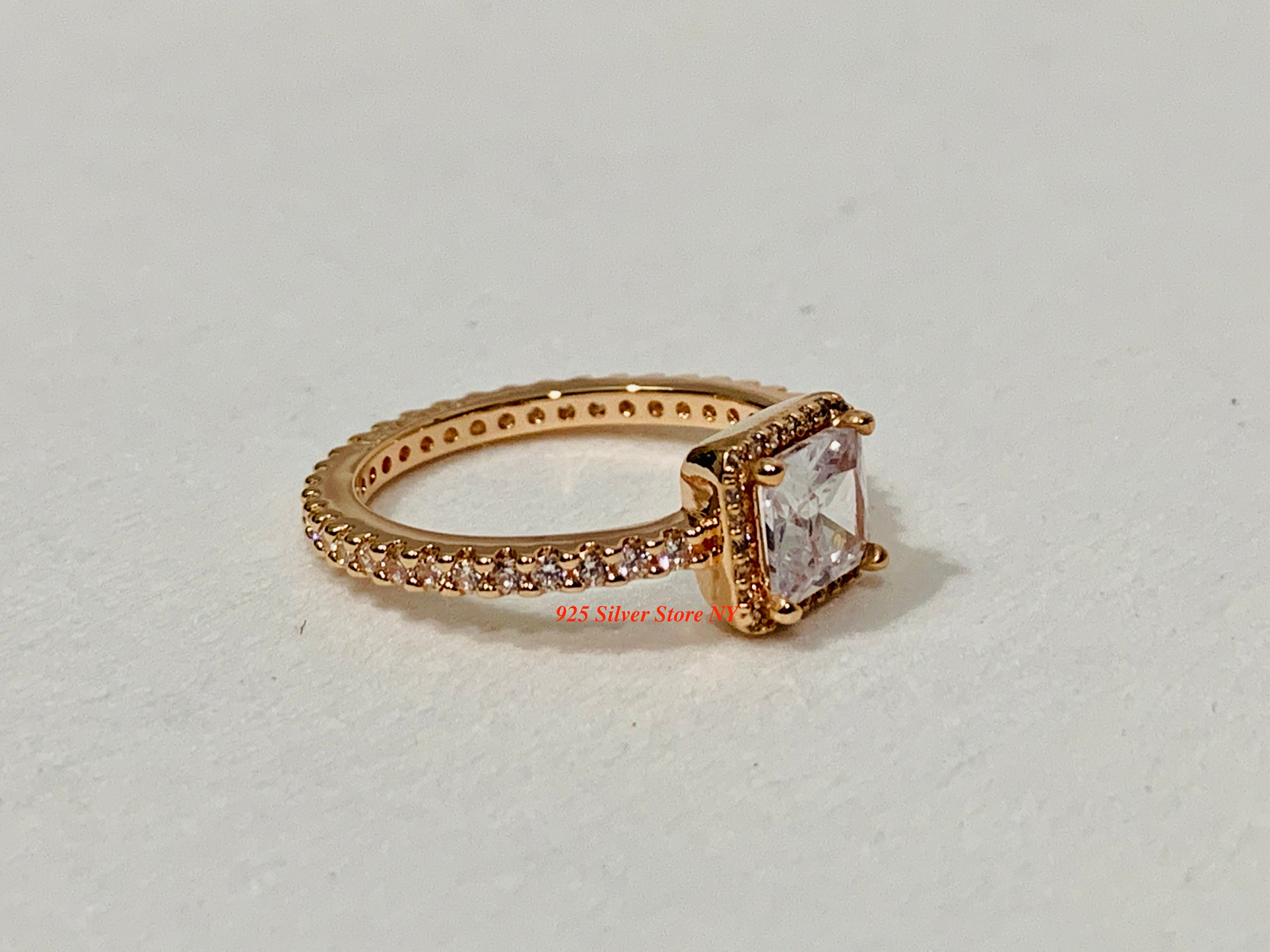 Time elegance pandora ring best sale