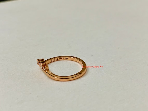 Pandora tiara 2024 wishbone ring