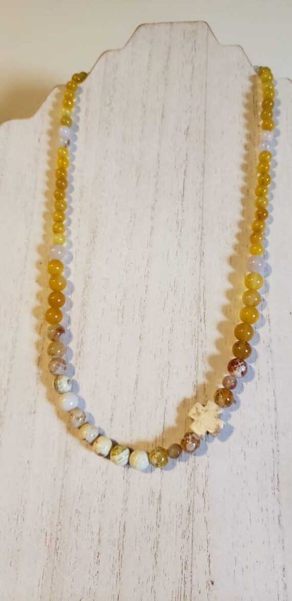 yellow agate necklace