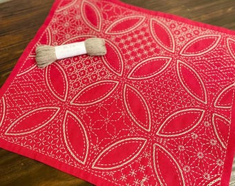 SASHIKO for dish towel "YOSEMOYO shippo" ---HOBBYRAHOBBYRE--- red cloth or red cloth & yarns