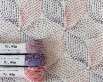 SASHIKO for dish towel " HINERIHANATSUNAGI " --- Twisted Floral Link Pattern < HOBBYRAHOBBYRE > --- cloth or cloth & yarns