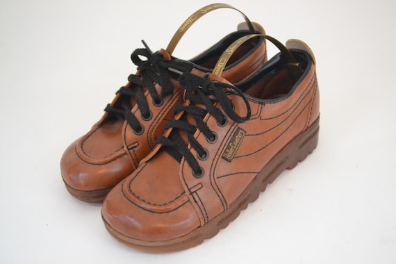 Coaster shoes shop for rainy season