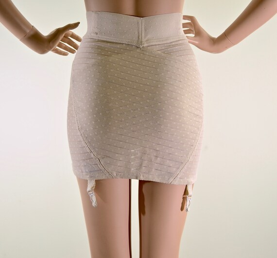 Dead stock 60's unworn girdle by Silhouette - image 4