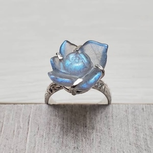 Make your size Natural translucent Labradorite flower ring with solid sterling silver, Labradorite ring, Floral ring, gray Moonstone ring