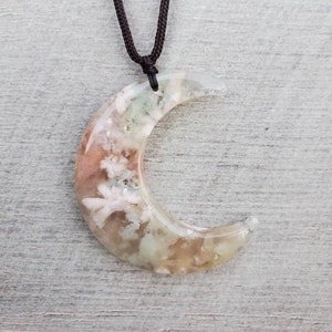Large natural flower agate necklace adjustable, Sakura cherry blossom agate necklace, gemstone crystal crescent moon necklace, gift for her