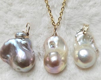手作りのバロックパールペンダント：14Kゴールドフィルドネックレス