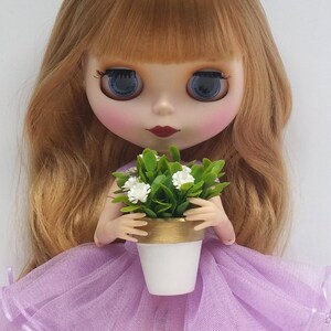 Dollhouse Miniature Plant With White Flowers, Scale 1:6