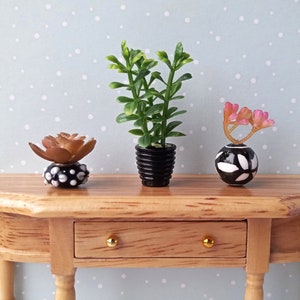 Miniature Modern Plants Black Vases Dollhouse Decoration,  Scale 1/6, 1/12