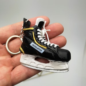 Personalized keychain - custom keychain - keychain for men - keychain 3d model - Hockey Skates - Bag keychain - Amulet hockey - hockey gift