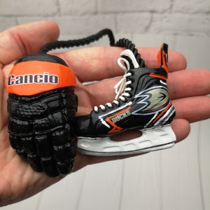 Personalized hockey gift - Custom Hockey, Anaheim Ducks - Hockey Gifts - Sport gifts  - Hockey Player Gift - NHL Gift - CCM Hockey skates
