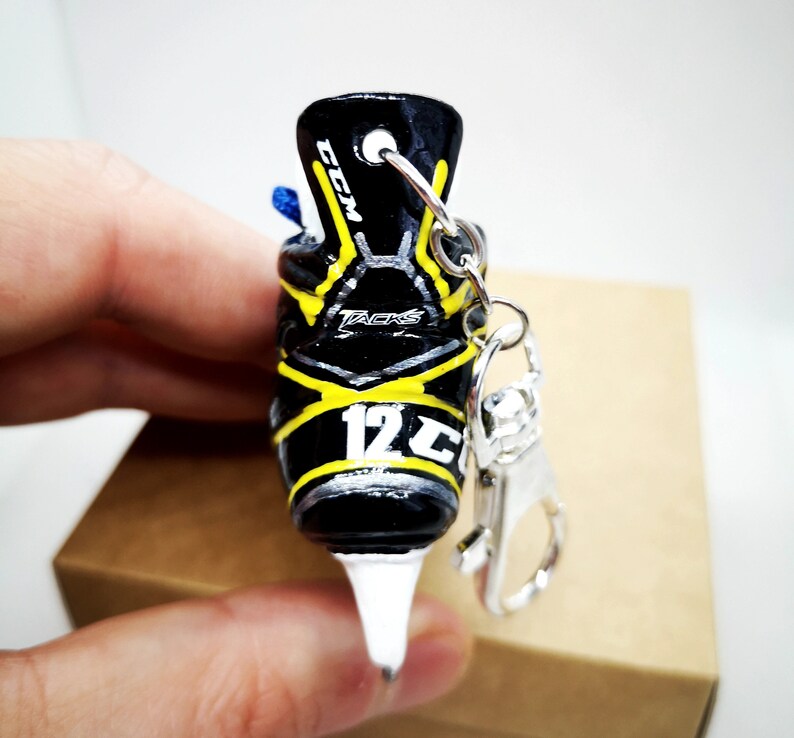 Hockey Skateboards Marathon Keychain - Metal W/ Clasp