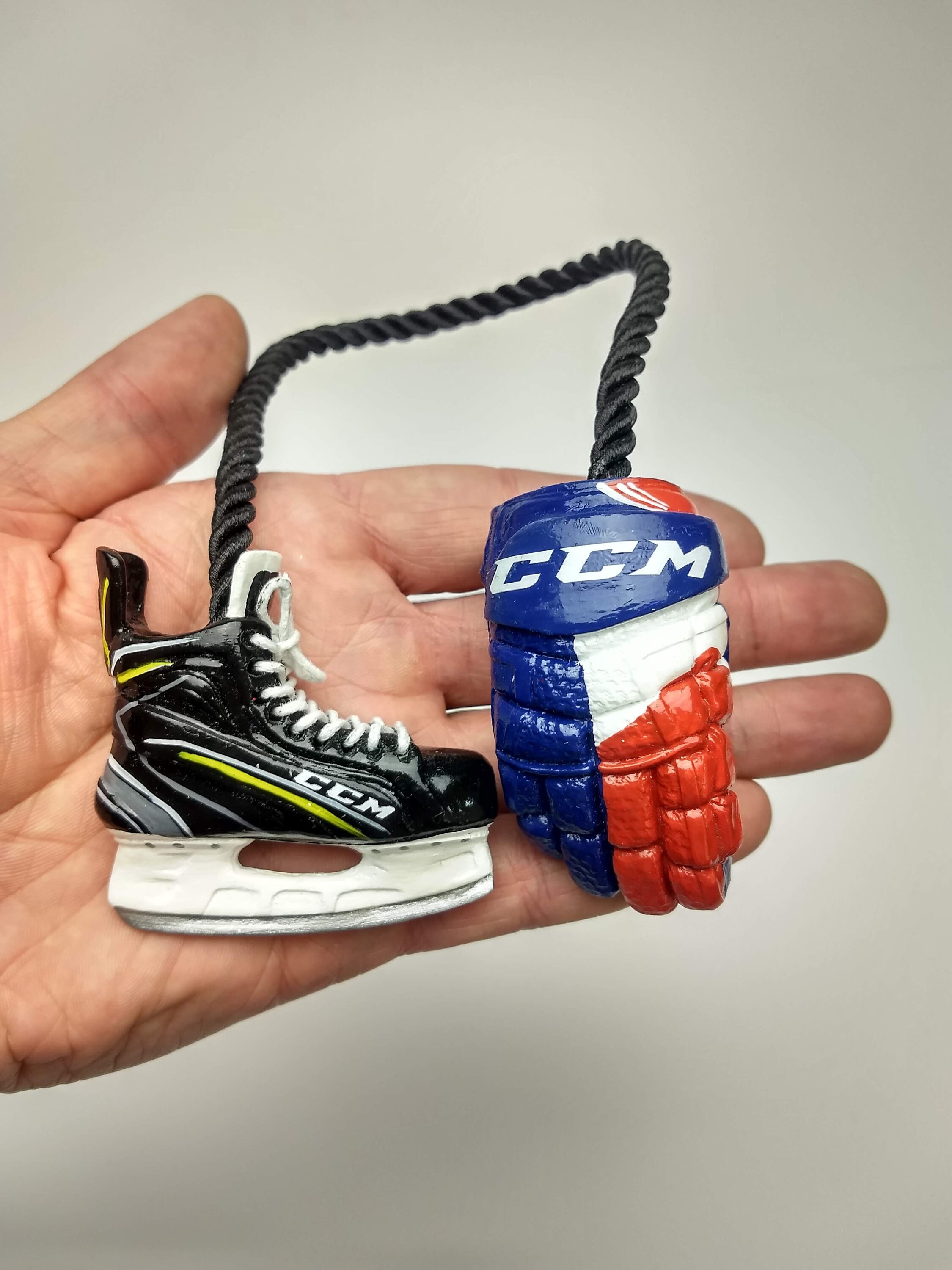 thumbnail image 2 of CCM Hockey Lanyard One Size – Official Fan Gear 2 of 4
