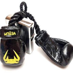 Regalos de guantes de boxeo personalizados, adorno de boxeo Venum personalizado para espejo de coche, amuleto de boxeo, regalos deportivos, regalo de luchador, dijes para espejo de coche imagen 8