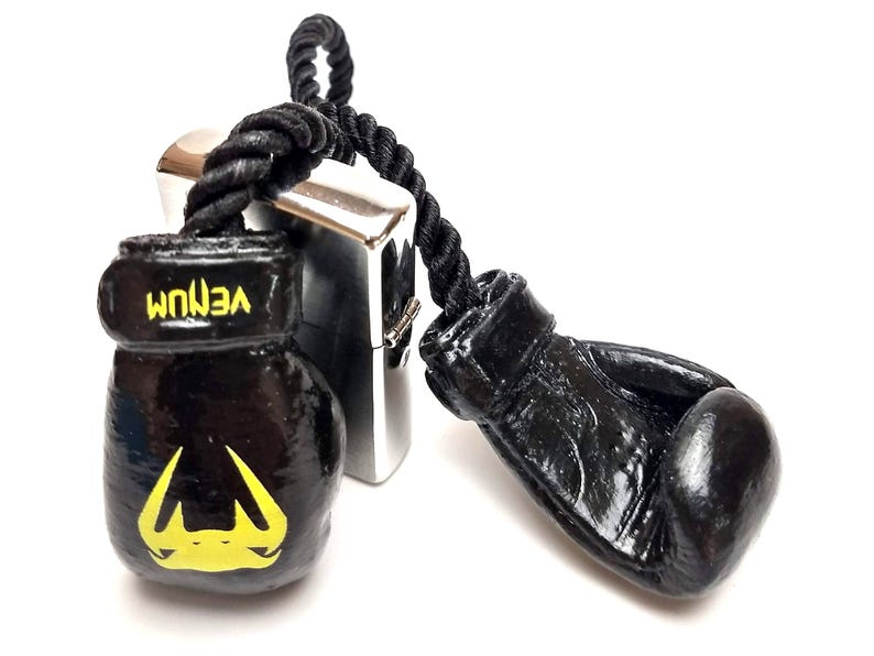 Regalos de guantes de boxeo personalizados, adorno de boxeo Venum personalizado para espejo de coche, amuleto de boxeo, regalos deportivos, regalo de luchador, dijes para espejo de coche imagen 8