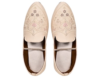 Men’s  juties shoes | Beige colour Handmade ethnic Men’s Mojari / jutiya / flat shoes for Indian outfit | shoes for men | juties for men